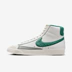 Nike Blazer Mid 77 Vintage Men s Shoes. Nike